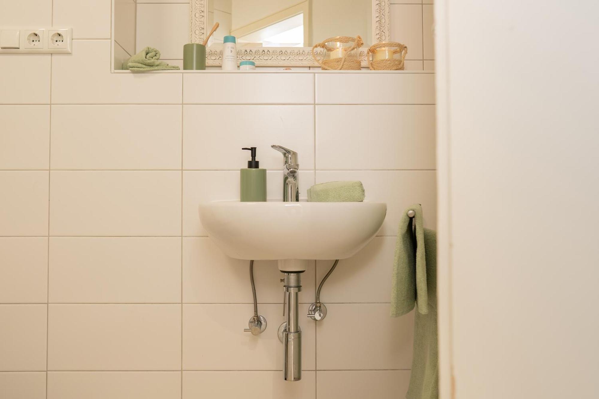 Einzigartiges Scandi Apartment - Innenstadt Mit Parkplatz, Balkon & Wlan - Perfekt Fuer Radfahrer Riedlingen Exterior photo